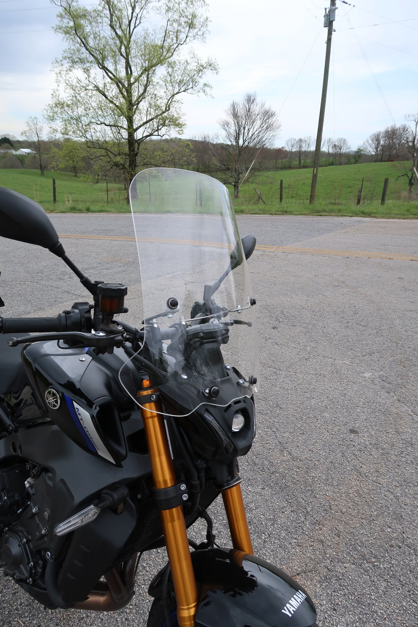 Yamaha MT-09 Touring Shield